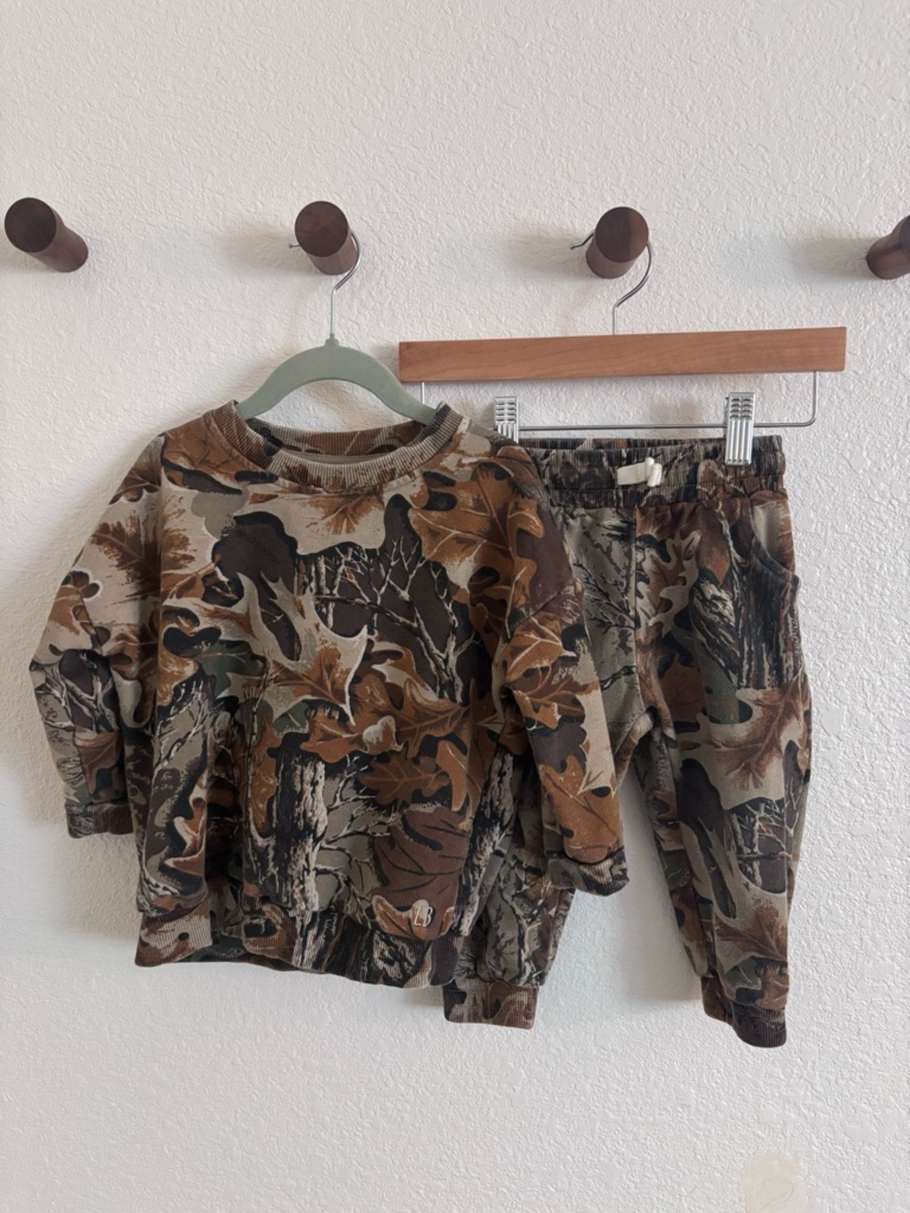 Little Bipsy - Realtree Advantage woodland camo sweatsuit set